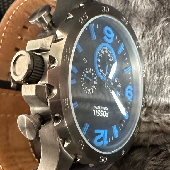 Fossil Men’s Watch stainless, blue dials, leather band. Rock & Roll chunky - Picture 3 of 9